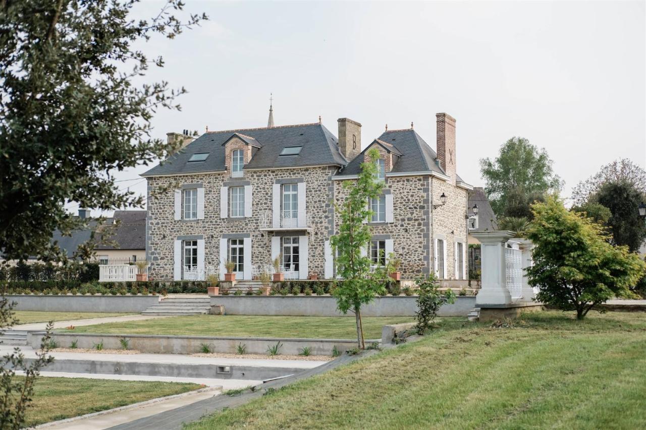 Domaine Les Jardins Darsene Bed & Breakfast Tinteniac Exterior photo