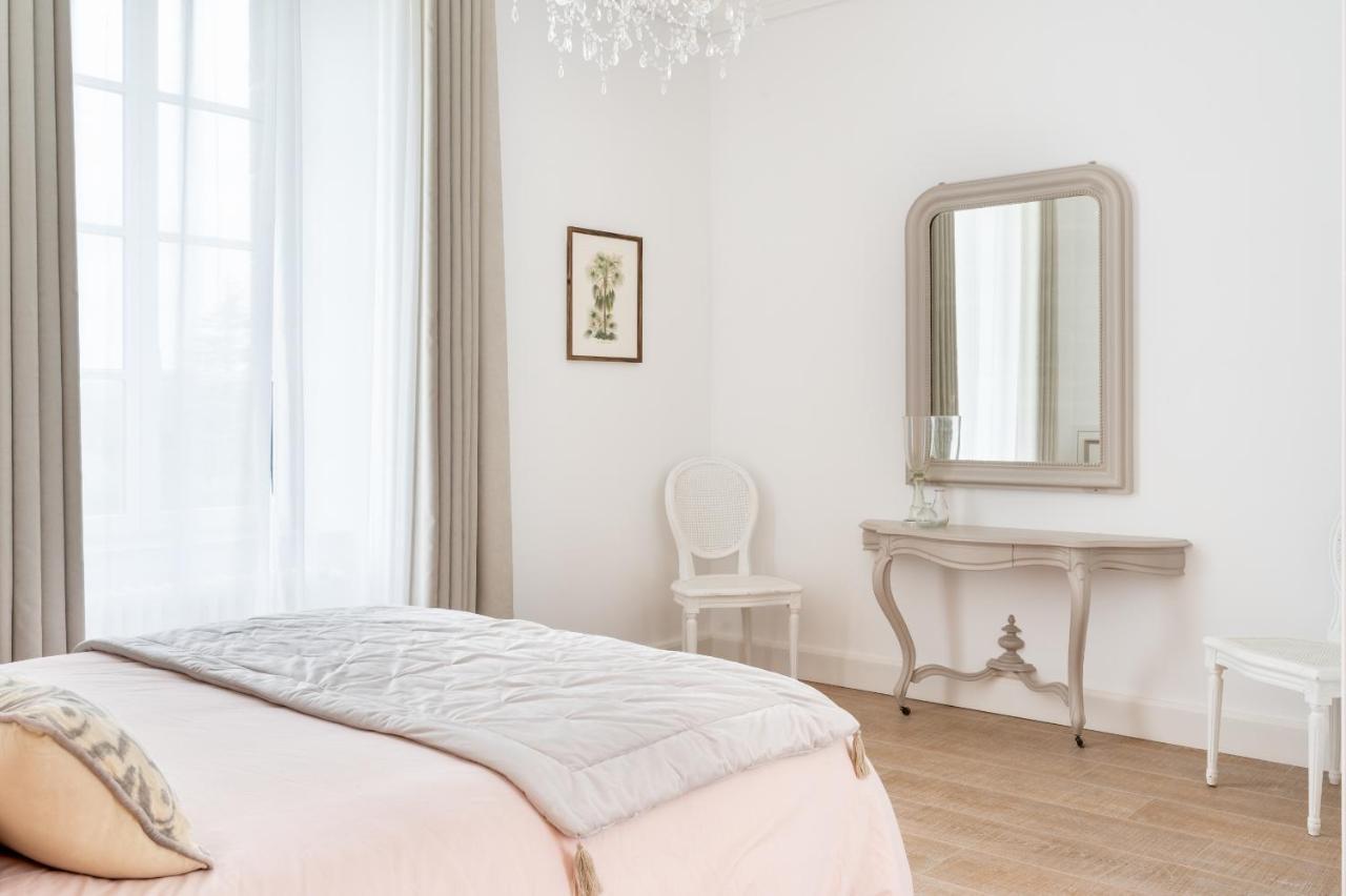 Domaine Les Jardins Darsene Bed & Breakfast Tinteniac Exterior photo